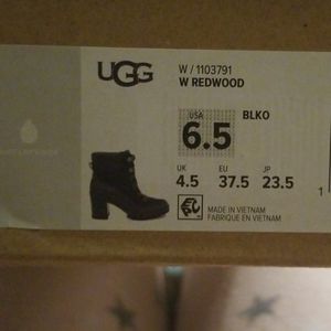 Brand New Ugg Redwood
